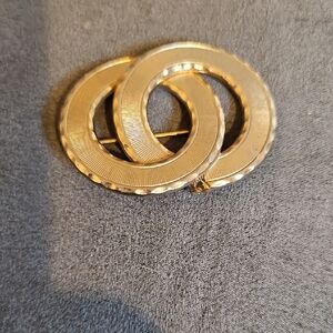 Chic Gold Double Circle Brooch